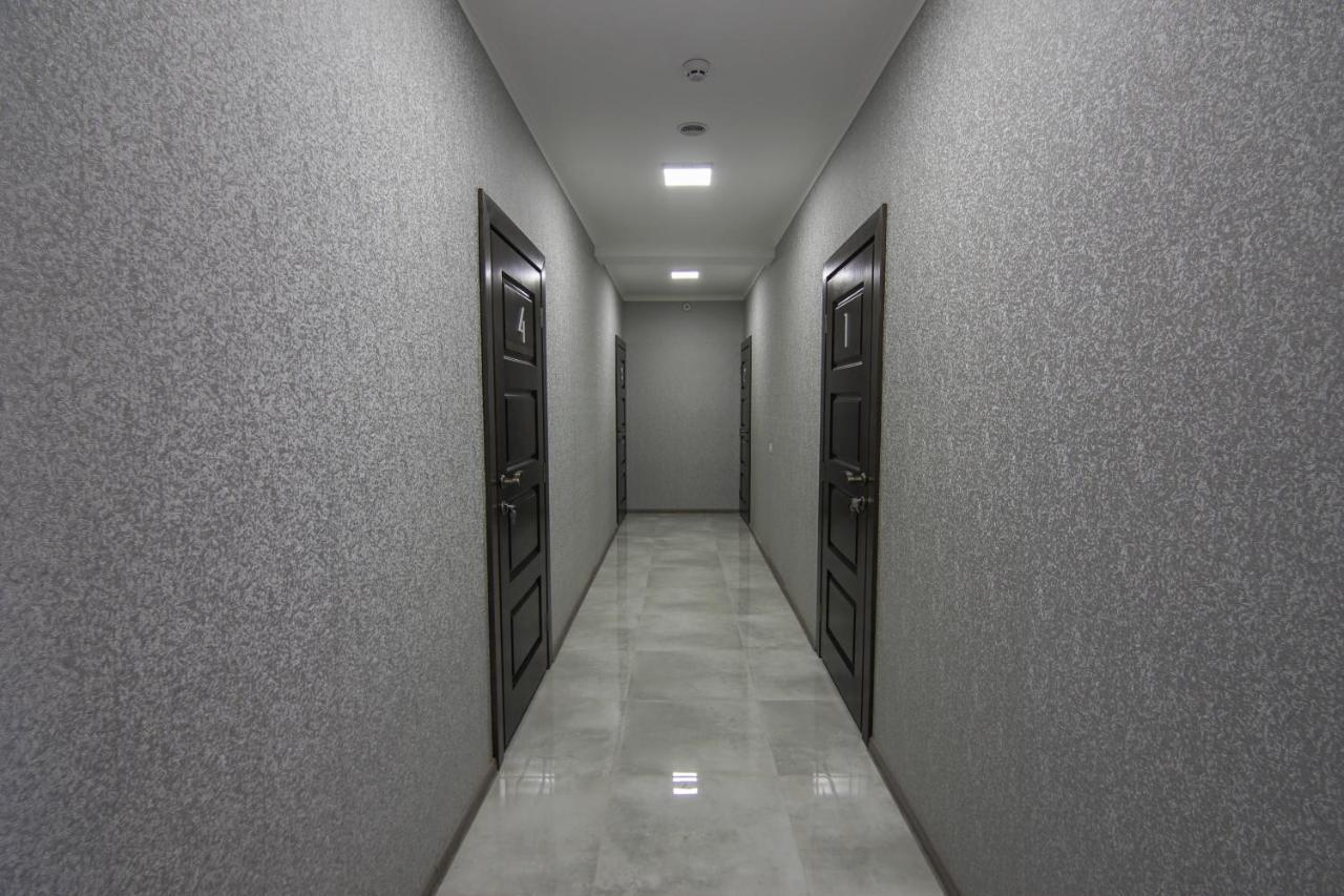 Gray Hotel Vynohradiv Exterior foto